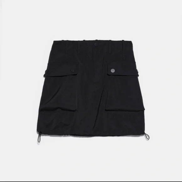 Zara Women’s Black Utility Mini Skirt Modern With Side Pocket Design Sz XS - Picture 4 of 7